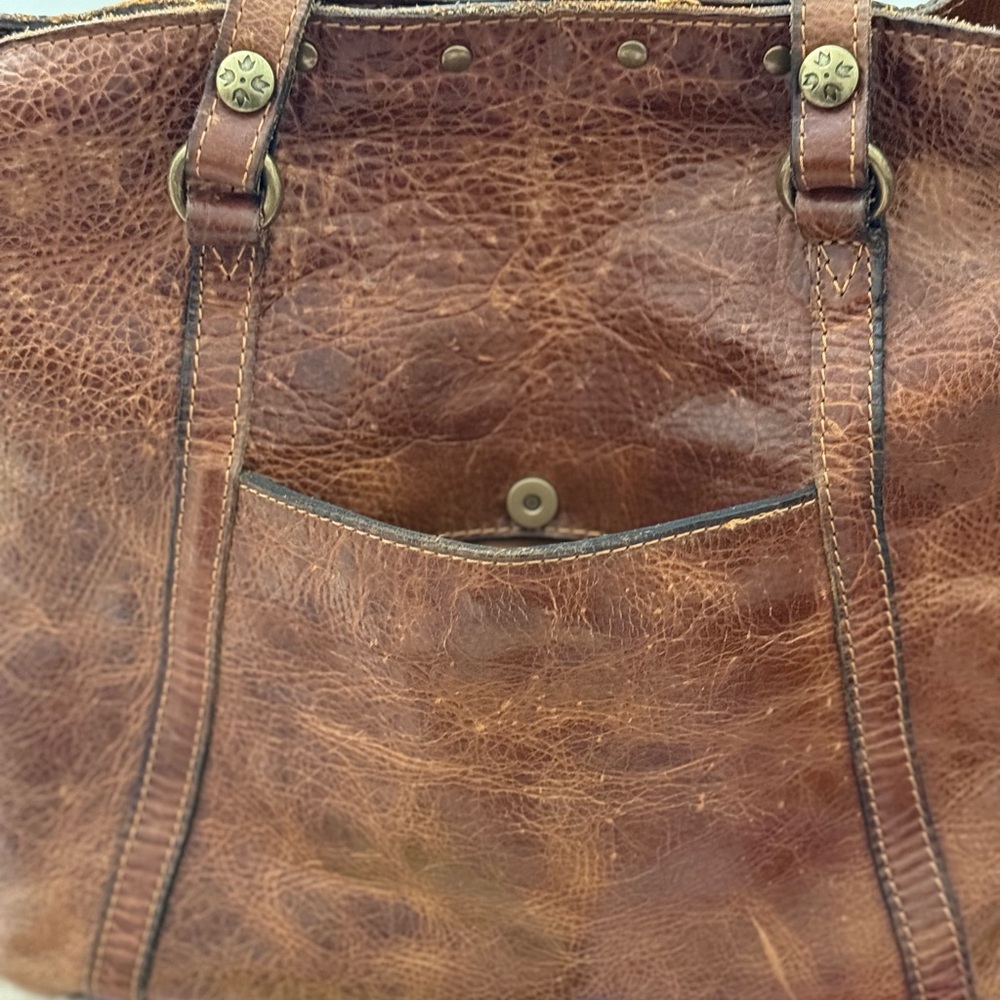 Chic Brown Leather Tote with Brass Accents - Picture 8 of 8